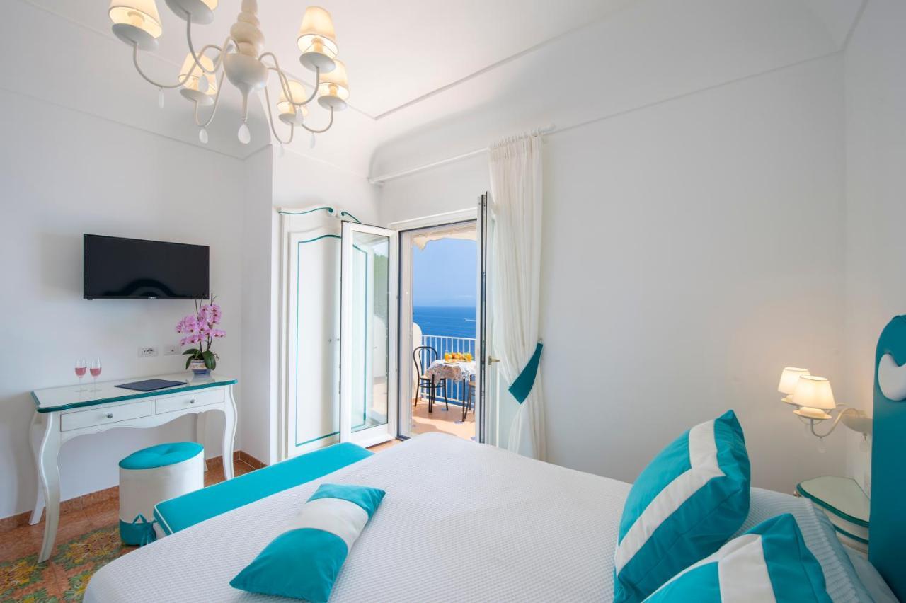 Open Gate Hotel Praiano Bagian luar foto